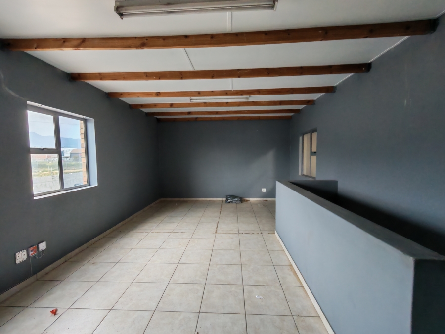 To Let Commercial Property for Rent in Broadlands Western Cape